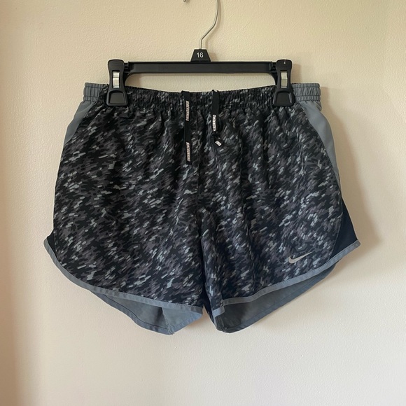 Nike Dri-Fit Running Shorts - Picture 3 of 10